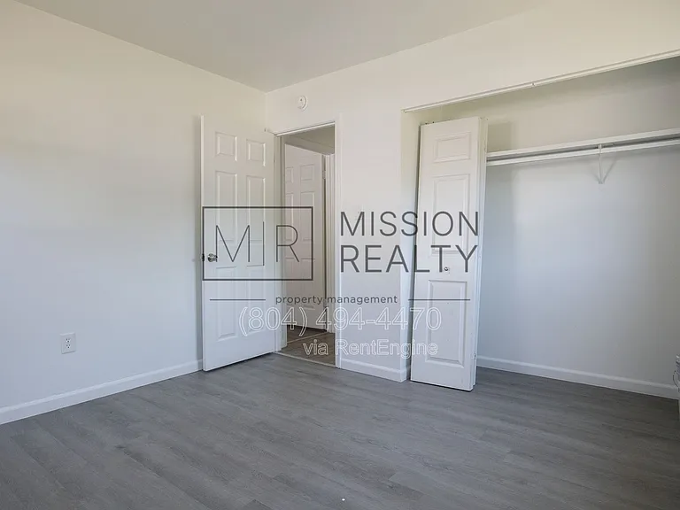 1649 Delmar Ave — Photo 14