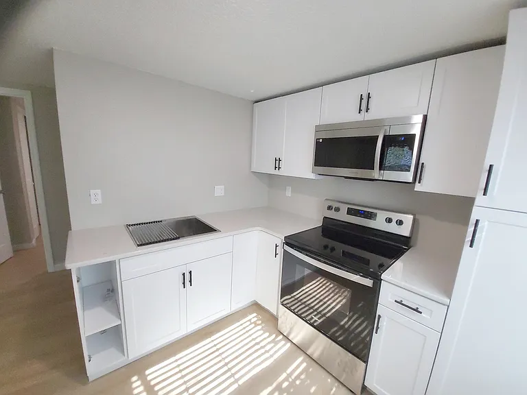 422 N Kentucky Ave #422 — Photo 7