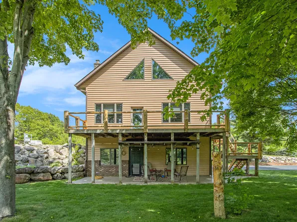 58540 Stoldt Rd, Three Rivers, MI 49093