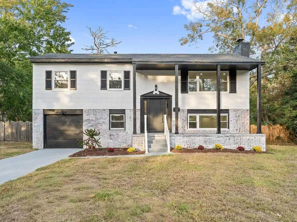 1 Black Oak Dr, Ocean View, NJ 08230