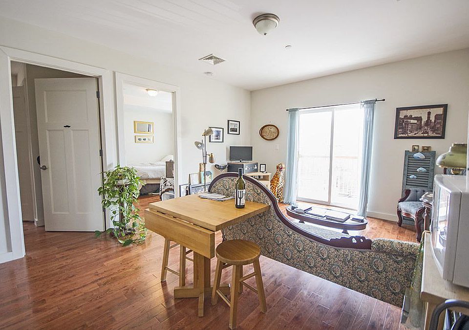 1st image of 50 Jefferson St #2F