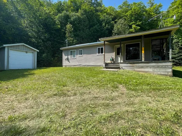 38860 W 2nd St, Hulbert, MI 49748