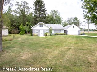 544 Porter Rd, Norton Shores, MI 49441