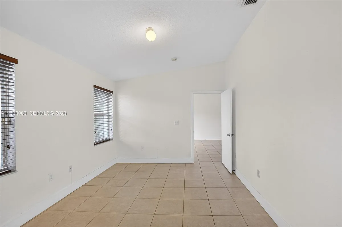 Building Photo - 14613 SW 117th Ave #0