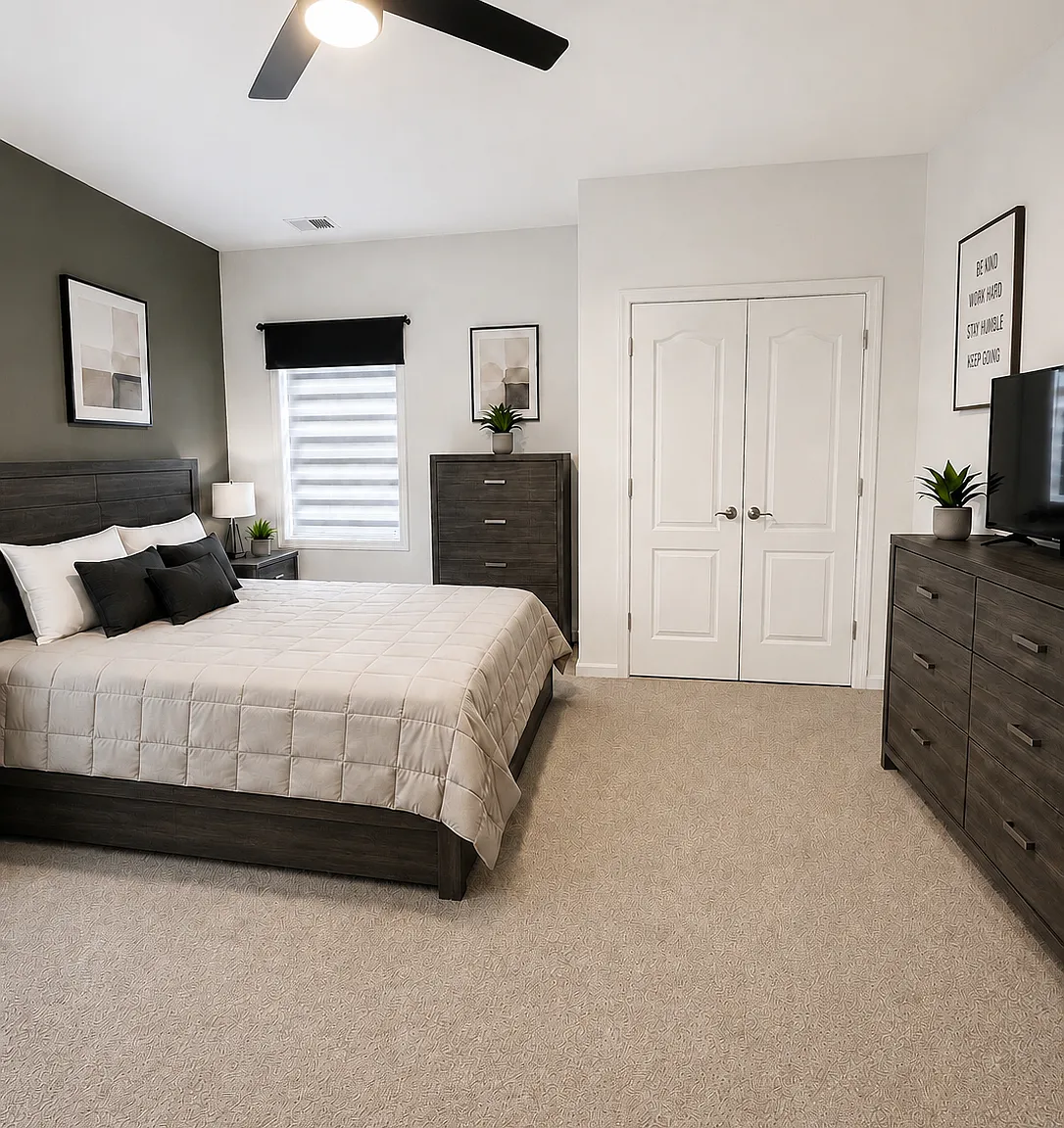 6 bed, 3657 sqft, $1,400 — Photo 1