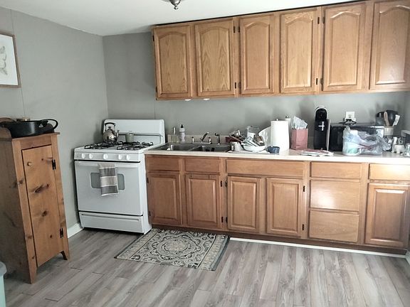 4th image of 209 Cattell St #2F