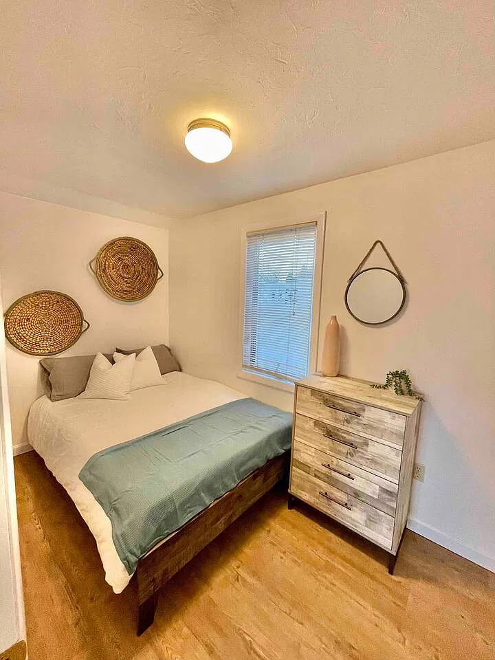 1 bed, 450 sqft, $1,700 — Photo 4