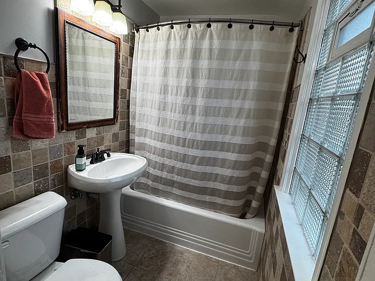 2324 S 58th St — Photo 11
