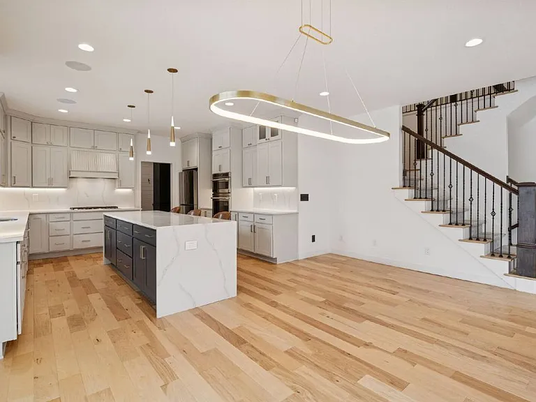 18305 Dove Ct — Photo 5