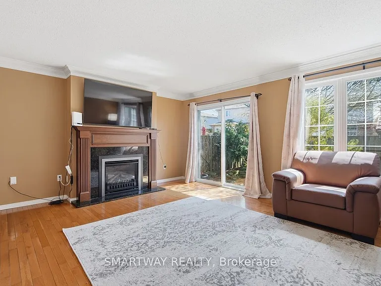 646 Ridgeview Dr — Photo 18