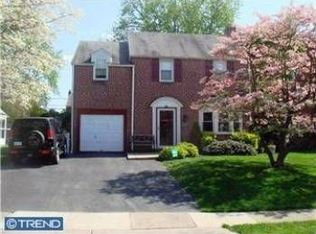 156 Frienship Rd, Drexel Hill, PA 19026
