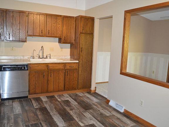 5th image of 12065 Nevada Ct N