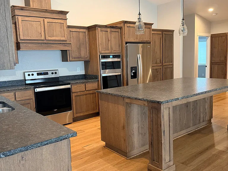 2019 SW Truman Way — Photo 3