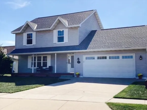 2335 Olde Country Cir, Kaukauna, WI 54130