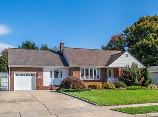 195 S Moetz Dr, Milltown, NJ 08850