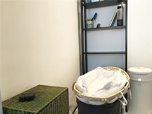 Rented by R New York | media 21