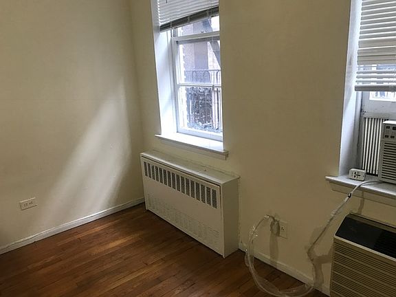 2nd image of 349 E 61st St APT 2D