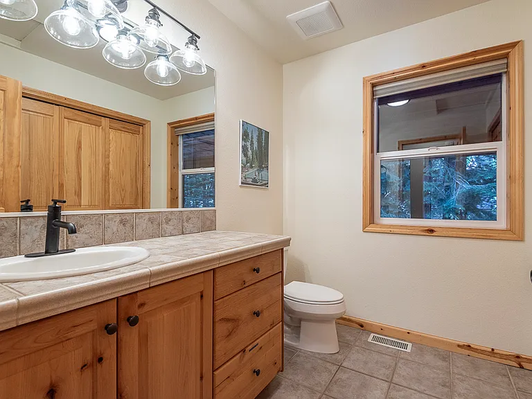 16873 Northwoods Blvd — Photo 9