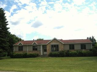 6295 Windham Pl, Grand Blanc, MI 48439