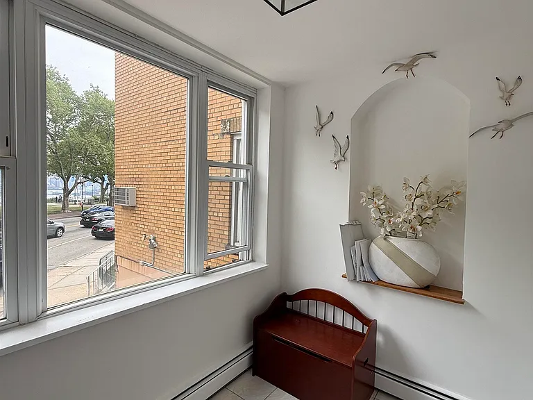 5409 Boulevard East #2 — Photo 4