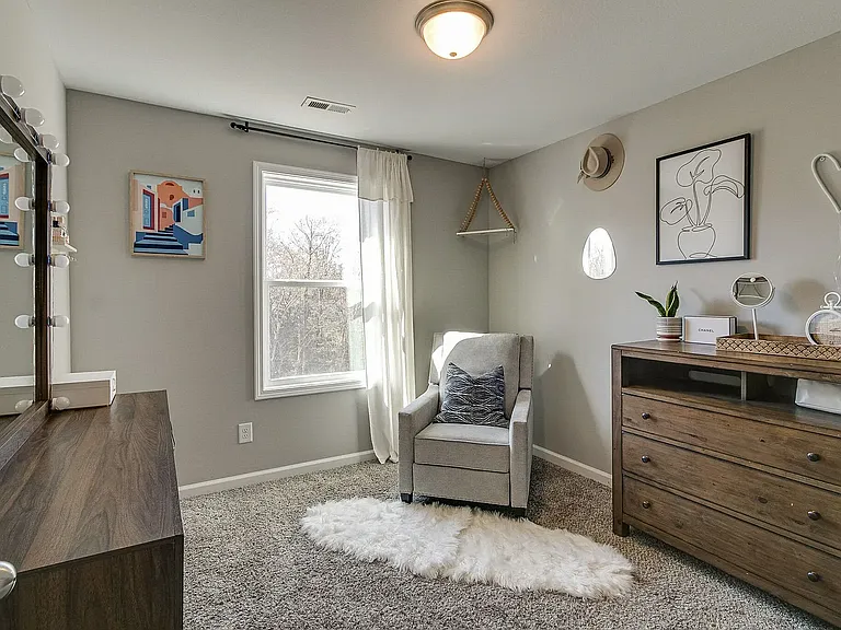 924 E Happy Hollow Dr — Photo 16