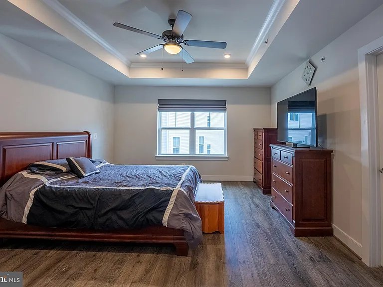 6069 Dreher Ct — Photo 9