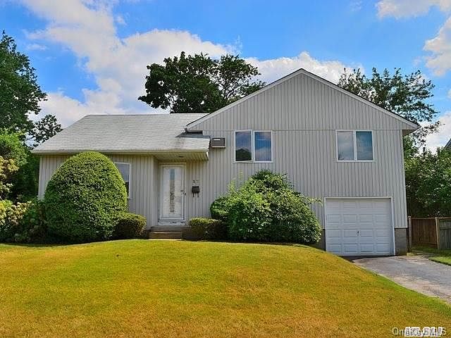 1st image of 17 Pembroke Drive
