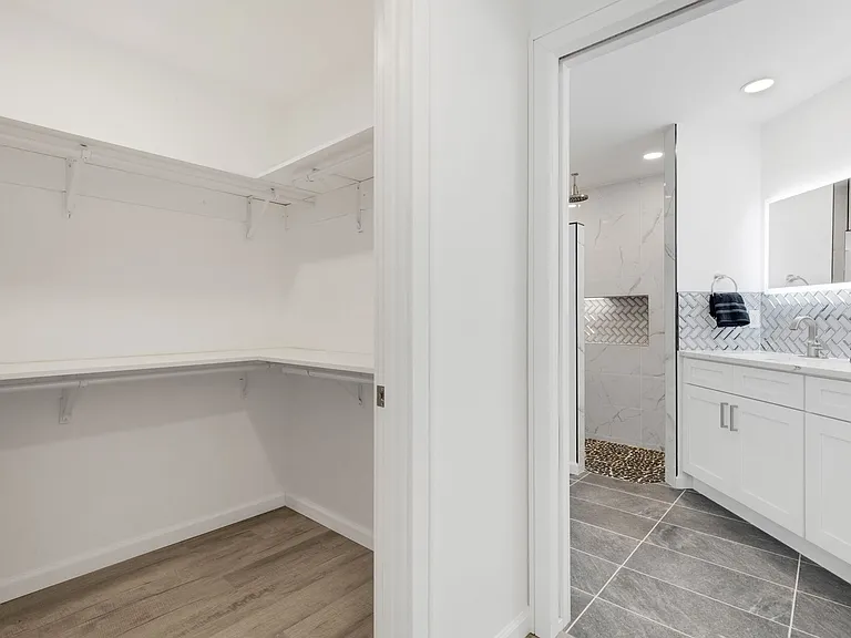 606 Marcus St #26 — Photo 23