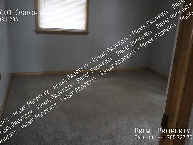 1601 Osborne St — Photo 12