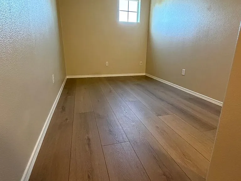 413 Roger Smith Dr — Photo 13