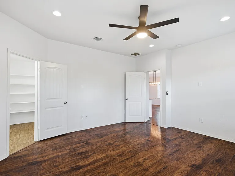 11912 Jamie Dr — Photo 13