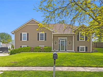 10611 N Booth Ave, Kansas City, MO, 64157