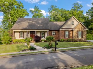 86 Avenue Of The Oaks, Rock Spring, GA 30739