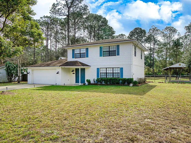 Winterhawk Dr — Photo 76