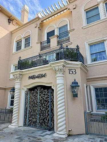 153 N San Mateo Dr #209 Photo 1