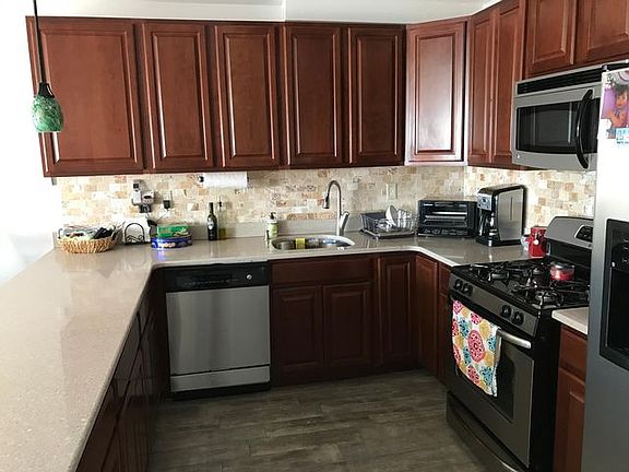 5th image of 10210 Rockaway Beach Blvd #3C