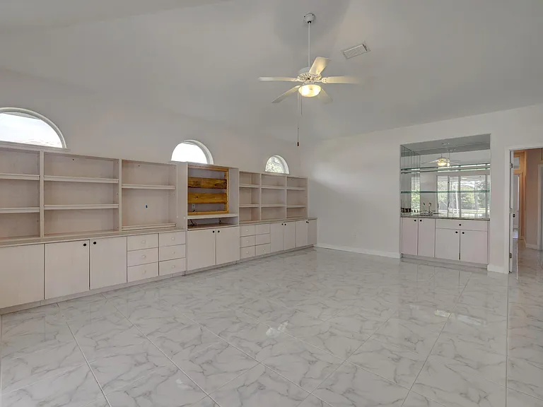 8028 Plantation Lakes Dr — Photo 13