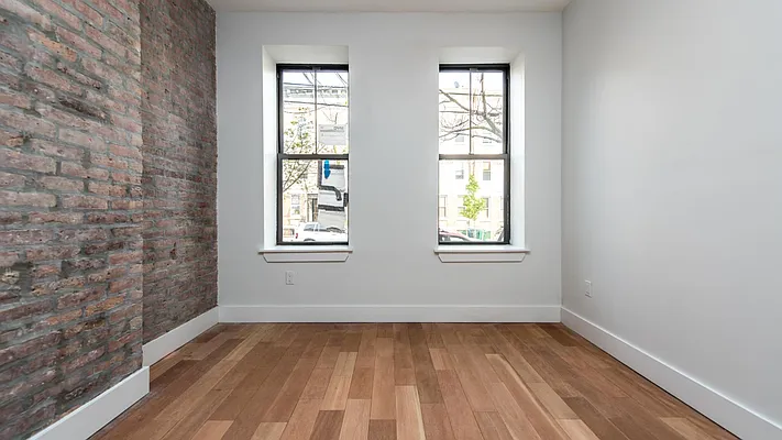 Rented by Nooklyn NYC LLC | media 7