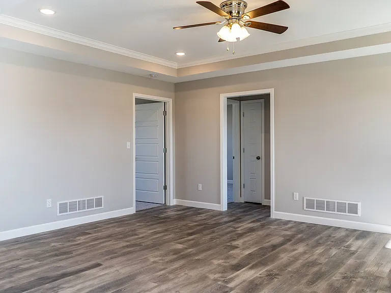 4820 Valley Forge Cir — Photo 12
