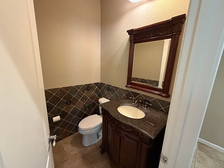 485 Cicada Ct — Photo 12