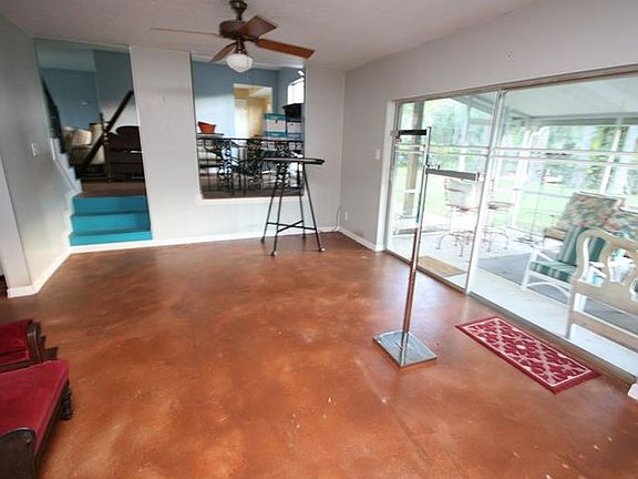 2nd image of 707 Argyle Pl