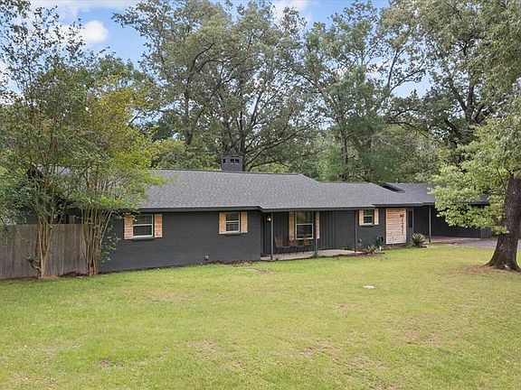 4th image of 1221 Lone Star Rd