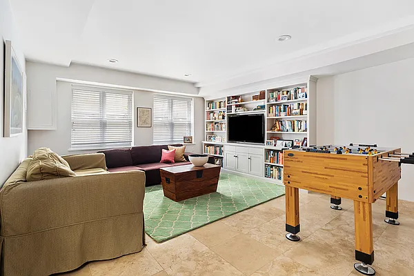 Sold by Corcoran | media 6