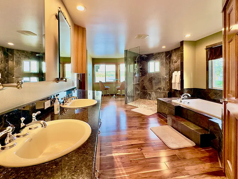 6183 Point Glover Ln E — Photo 39