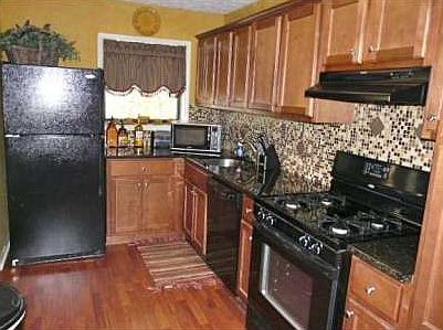 5th image of 511 Embers Dr SE #511