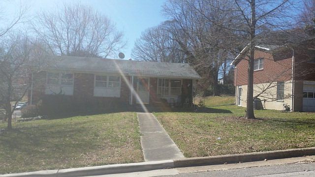 1st image of 122 Lipton Ln