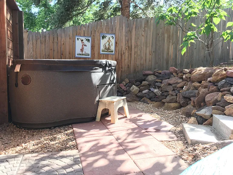 2722 Flintridge Dr — Photo 18