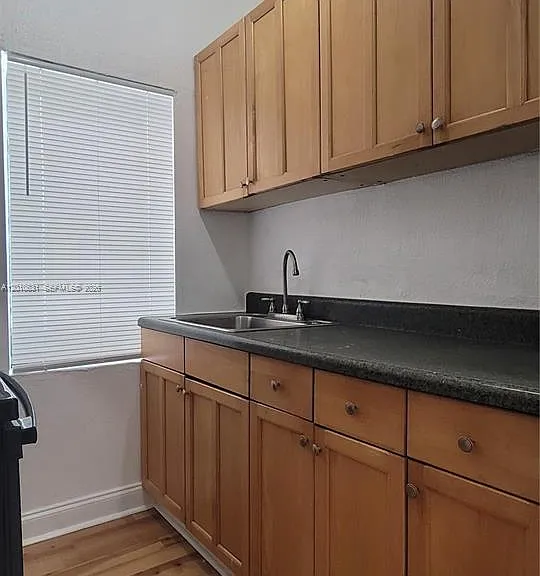 1322 SW 7th St #7 — Photo 11