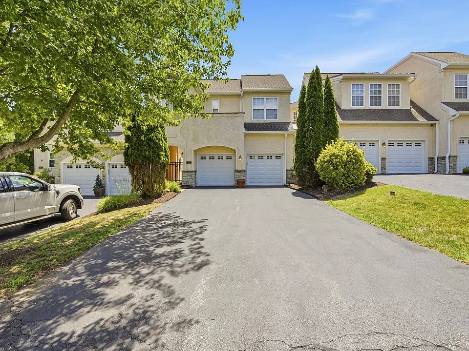 65 Old Barn Dr