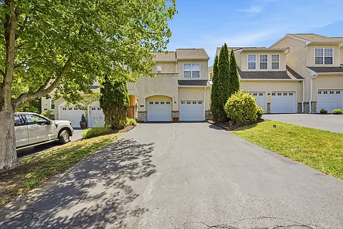 65 Old Barn Dr Photo 1
